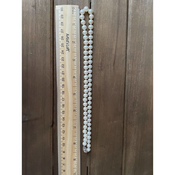 14k White Gold 6mm Pearl Necklace - 17” Hand Knotted - Rose Overtone Lustre - Picture 11 of 12